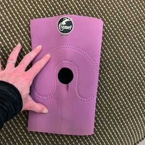 Cramet Knee Support reversible black/purple